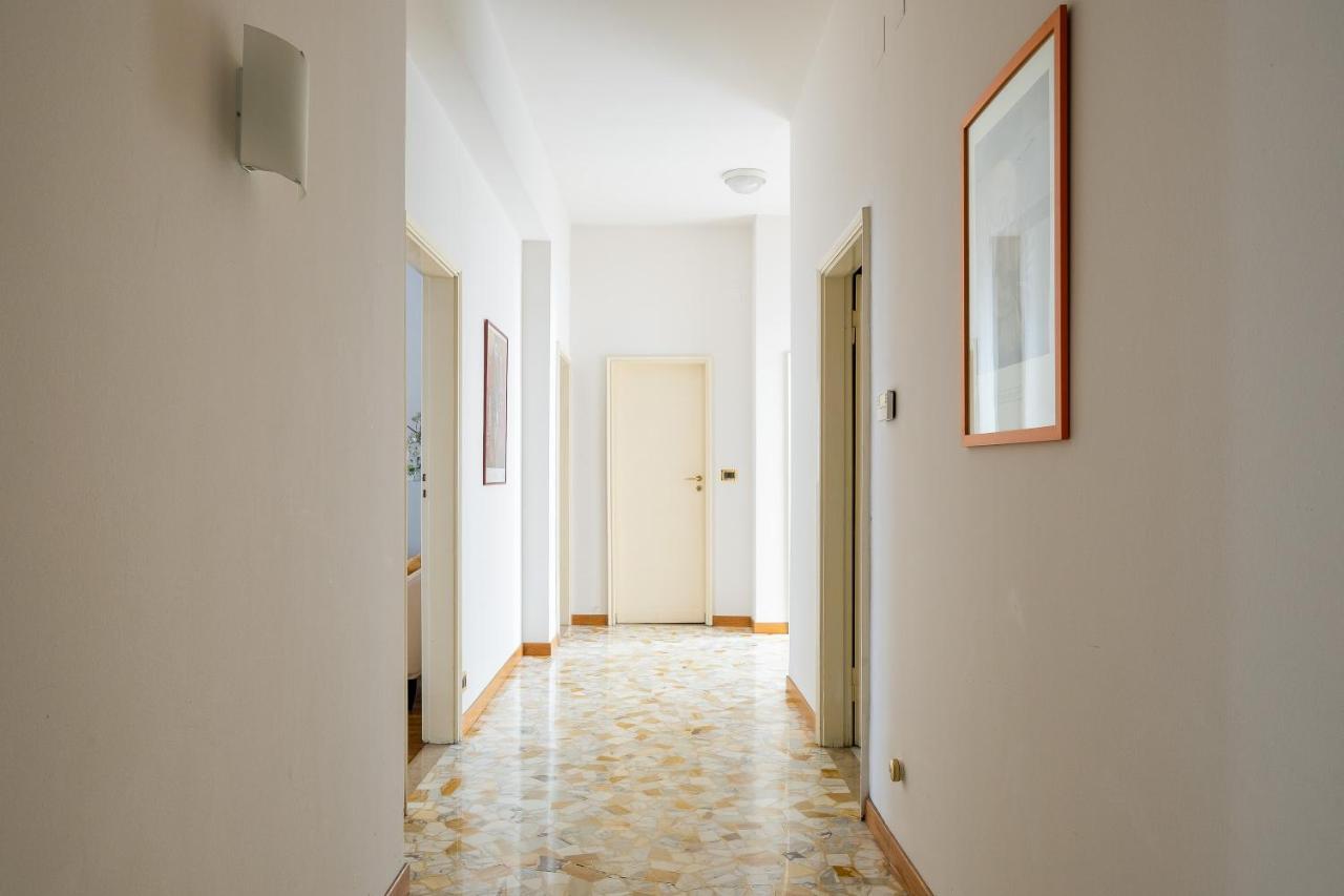 Z8 Comfort In The Heart Of Bologna Luaran gambar